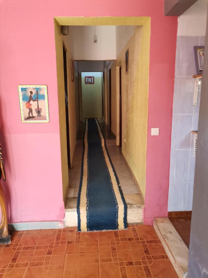 Hotel Badinca Alojamento Low Cost In Bissau Avenida Francisco Mendes Buitenkant foto