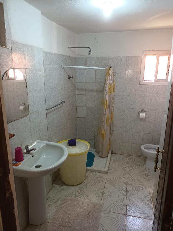 Hotel Badinca Alojamento Low Cost In Bissau Avenida Francisco Mendes Buitenkant foto
