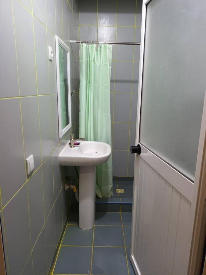 Hotel Badinca Alojamento Low Cost In Bissau Avenida Francisco Mendes Buitenkant foto