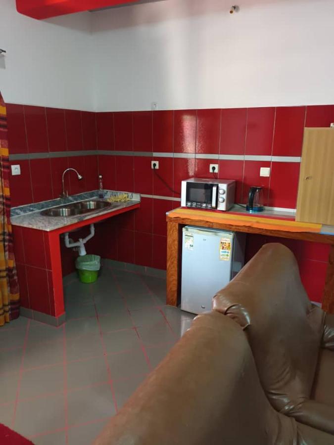 Hotel Badinca Alojamento Low Cost In Bissau Avenida Francisco Mendes Buitenkant foto