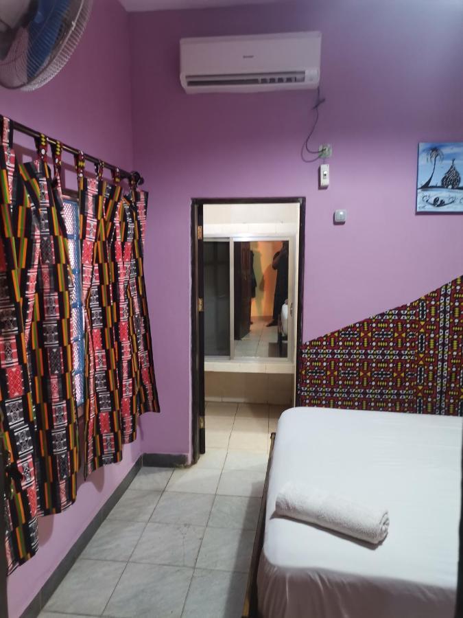 Hotel Badinca Alojamento Low Cost In Bissau Avenida Francisco Mendes Buitenkant foto