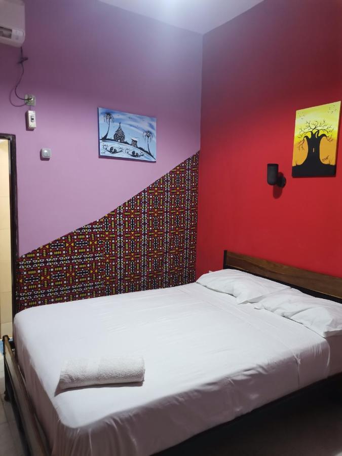 Hotel Badinca Alojamento Low Cost In Bissau Avenida Francisco Mendes Buitenkant foto