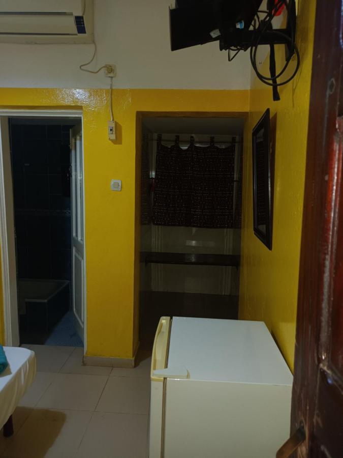 Hotel Badinca Alojamento Low Cost In Bissau Avenida Francisco Mendes Buitenkant foto