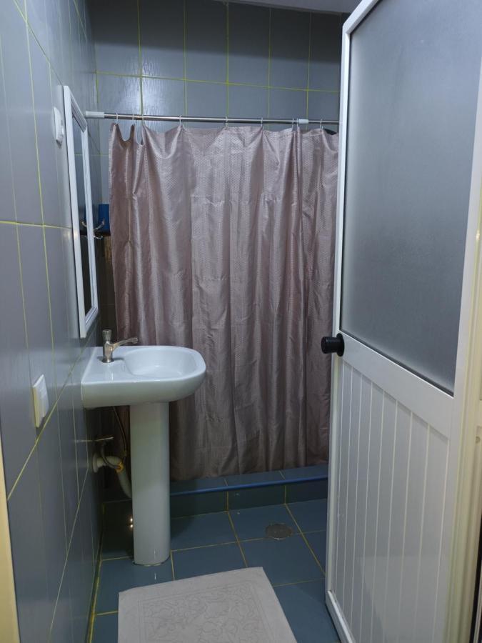 Hotel Badinca Alojamento Low Cost In Bissau Avenida Francisco Mendes Buitenkant foto